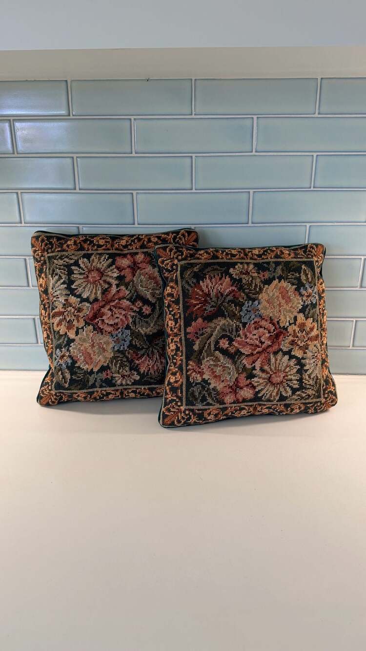 Vintage Floral Needlepoint Tapestry Throw Pillows Size 14x14